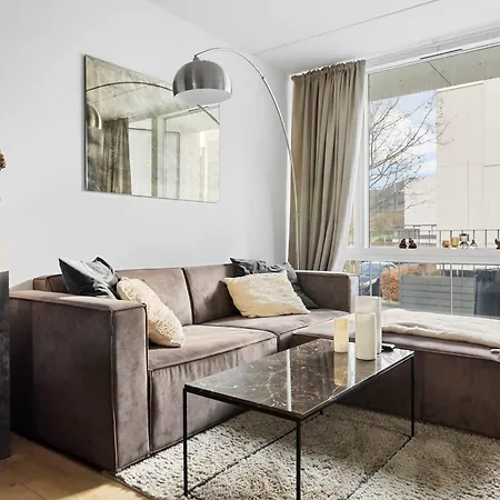 Stylish In Skejby With Free Parking 아파트