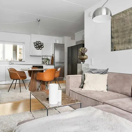 Stylish In Skejby With Free Parking 아파트